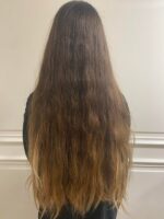 Cheveux bruns et longs avant coiffure par MK Hairstylist