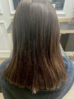 Cheveux bruns et lisses avant coiffure par MK Hairstylist